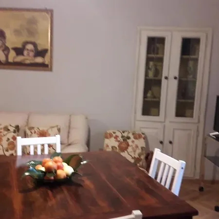 Serenella Apartment *